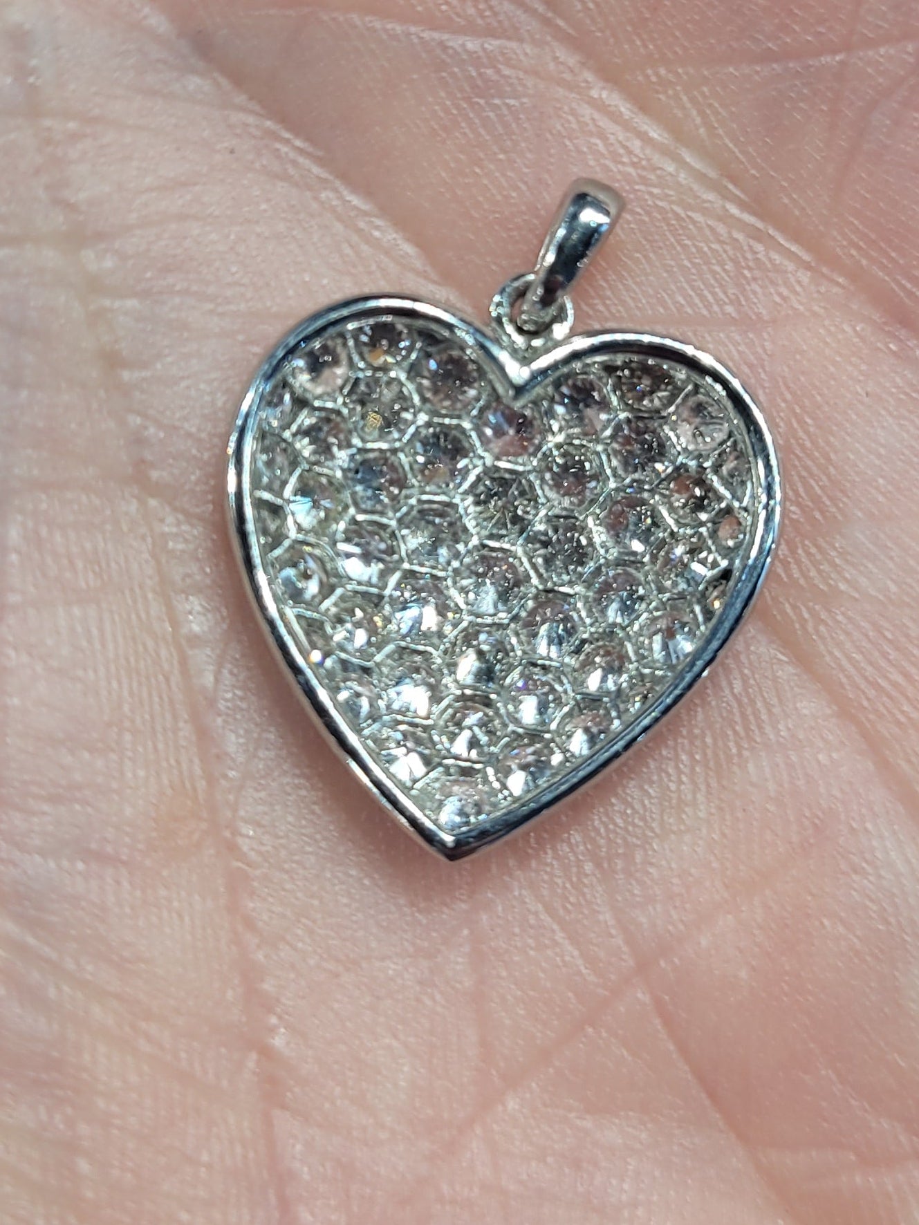 Fantastic pave diamond heart pendant sku 9046