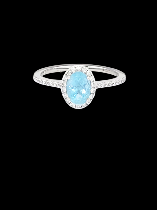 Oval aquamarine and diamond cluster ring
SKU: 8414