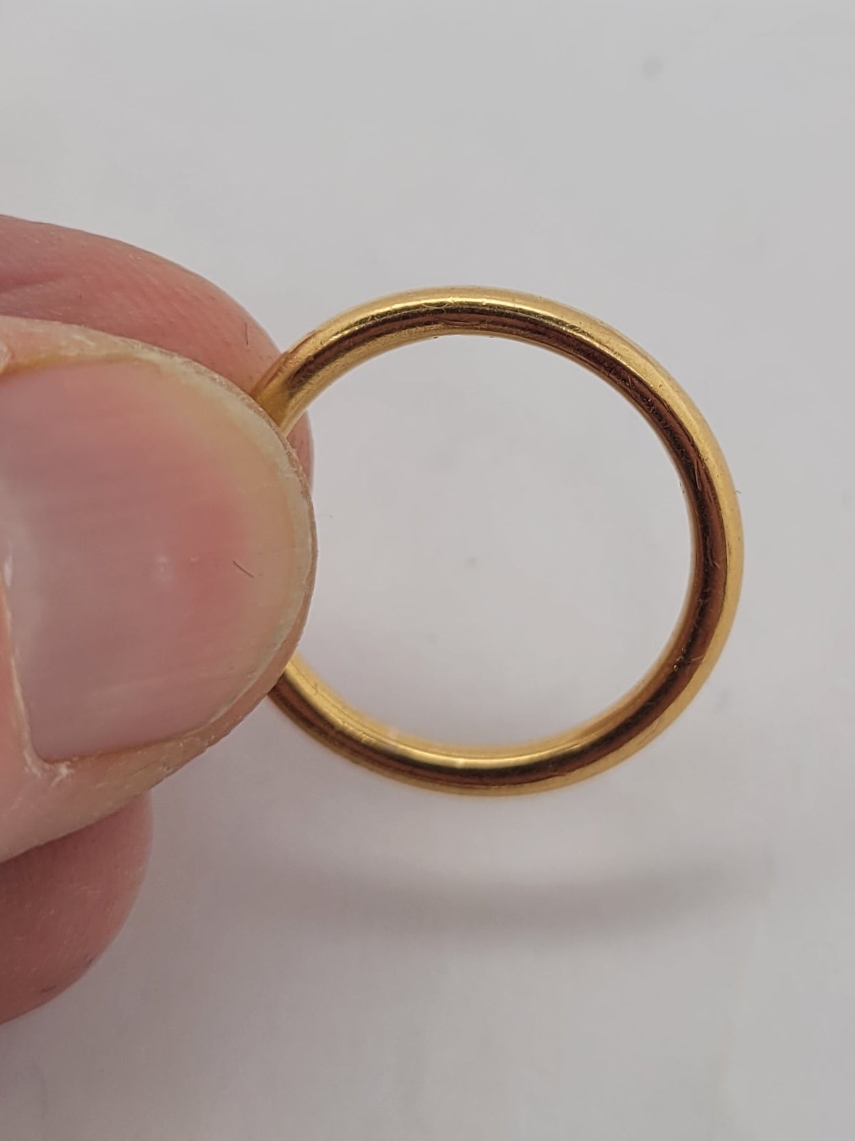 22ct gold wedding band
sku 8548