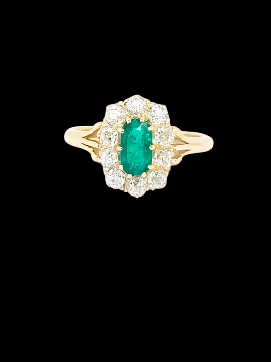 Antique emerald and diamond cluster engagement ring
SKU: 8143