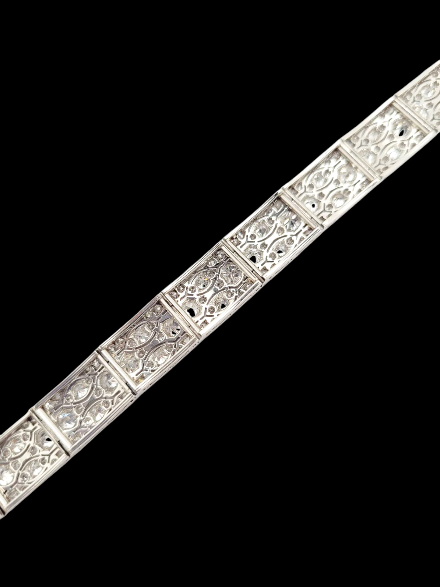 Fine art deco diamond panel bracelet
SKU: 8023