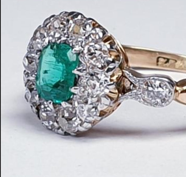 Antique emerald and diamond cluster ring
SKU: 4772