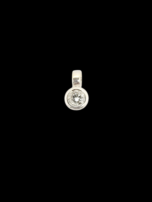 Bezel set diamond pendant
SKU: 8079
