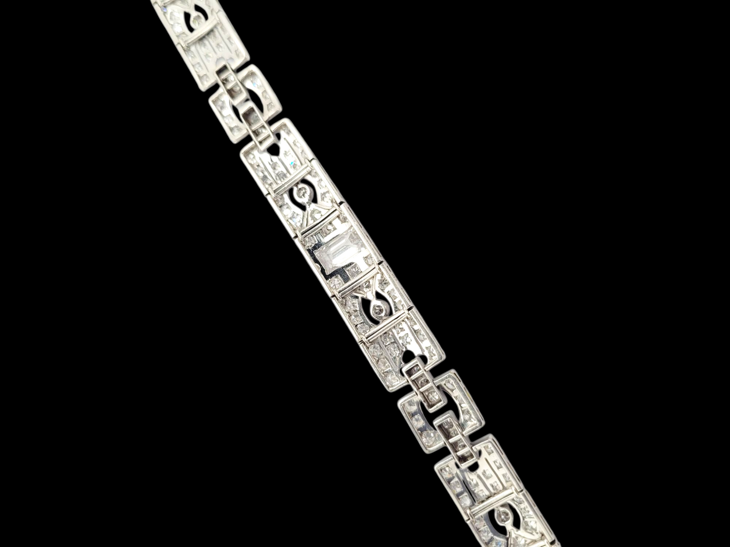 Fine art deco 1920's diamond bracelet
SKU: 8193