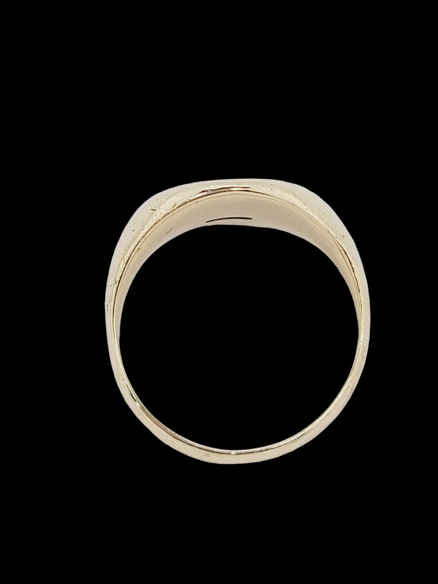 Old solid 9ct yellow gold signet ring sku 8684