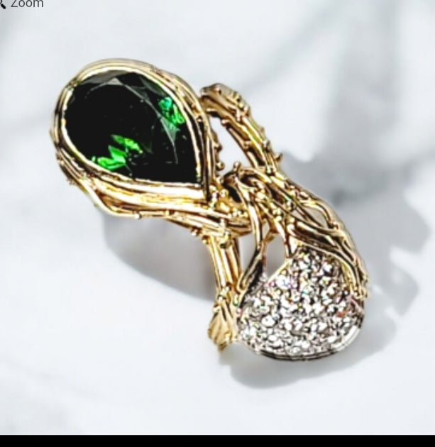 Cool vintage green tourmaline and diamond dress ring
SKU: 7814