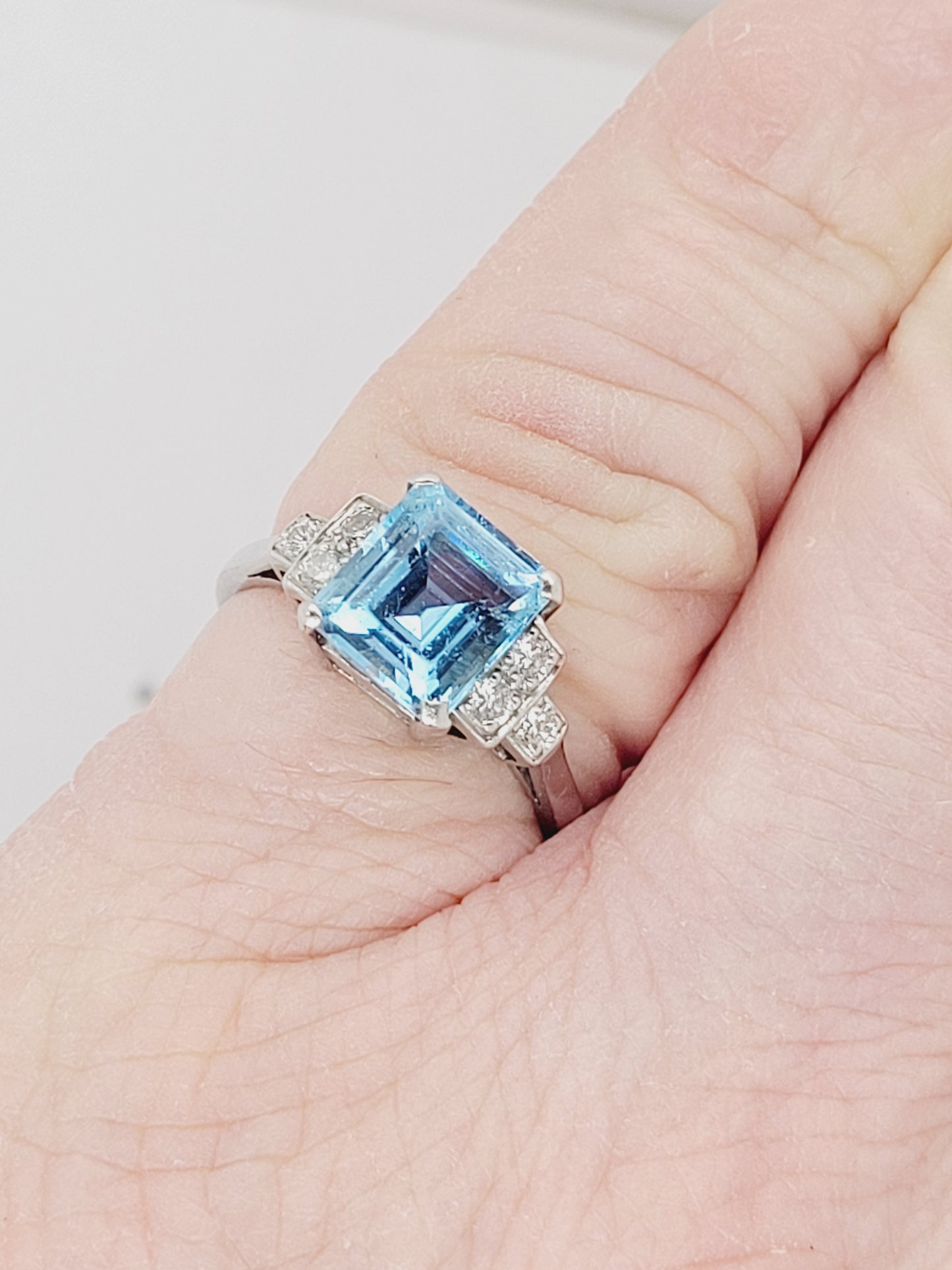 Aquamarine and diamond dress ring sku 8682
