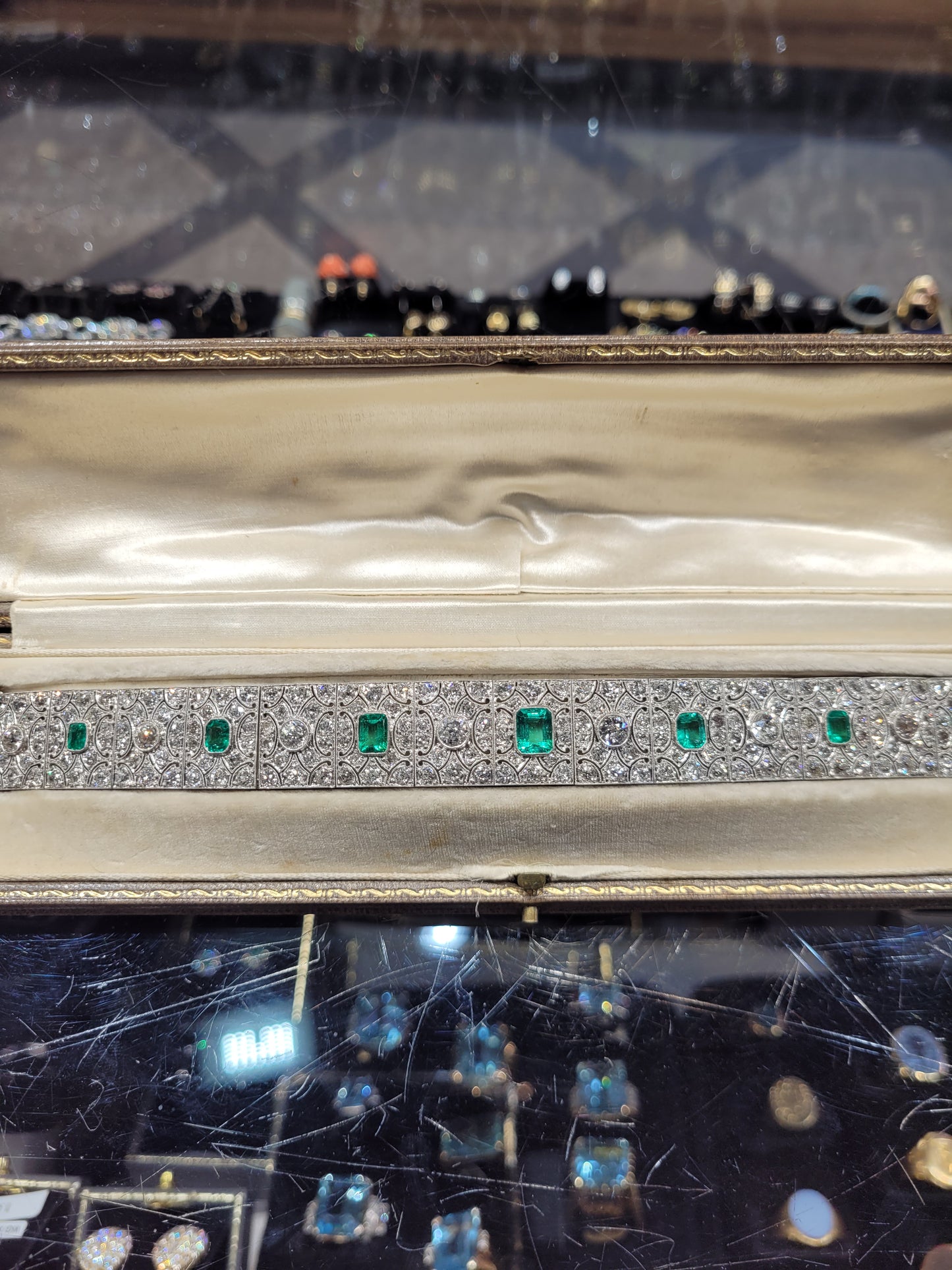 Fine art deco emerald and diamond bracelet
SKU: 8622