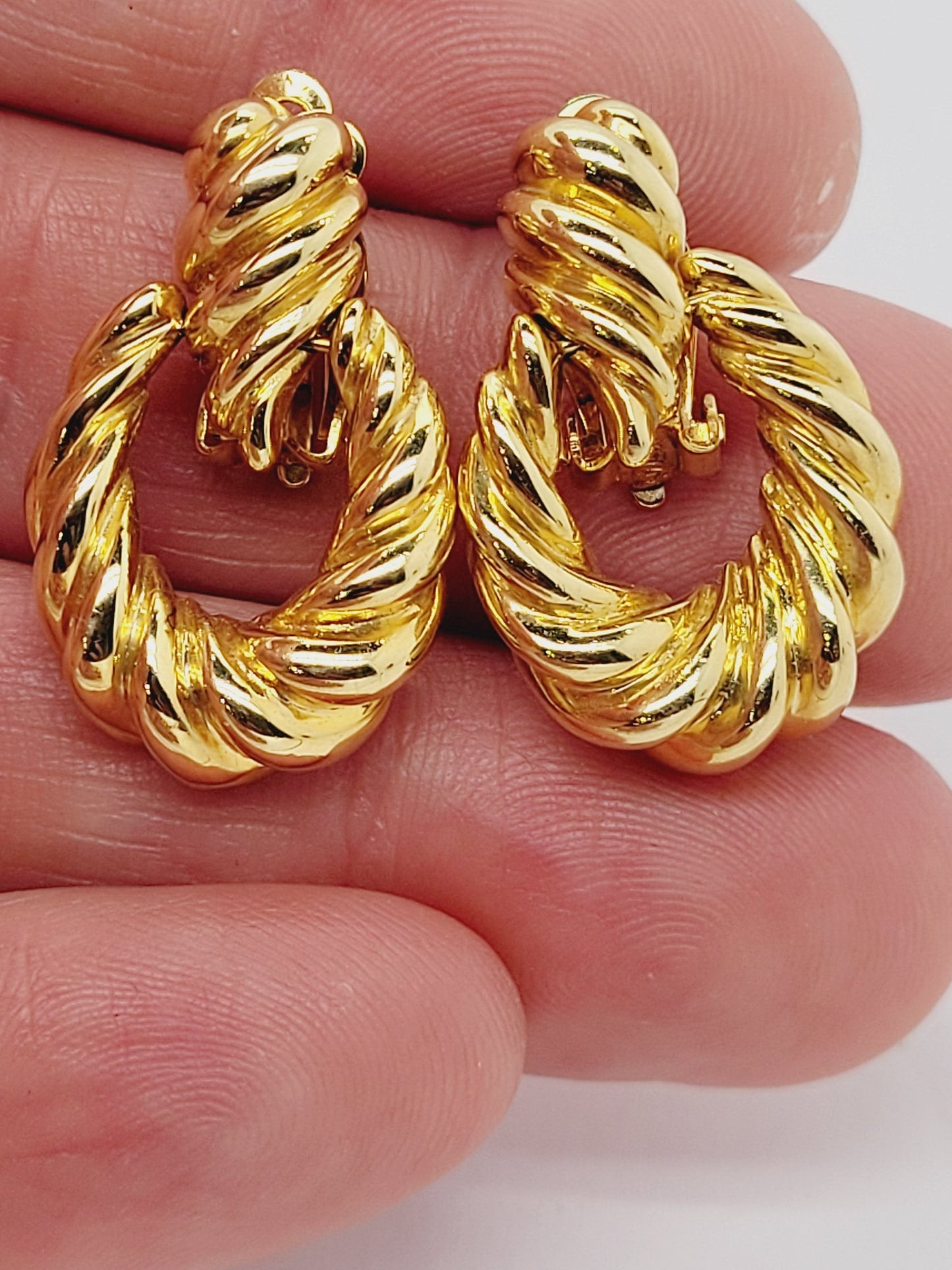 Vintage day gold earrings sku 9046
