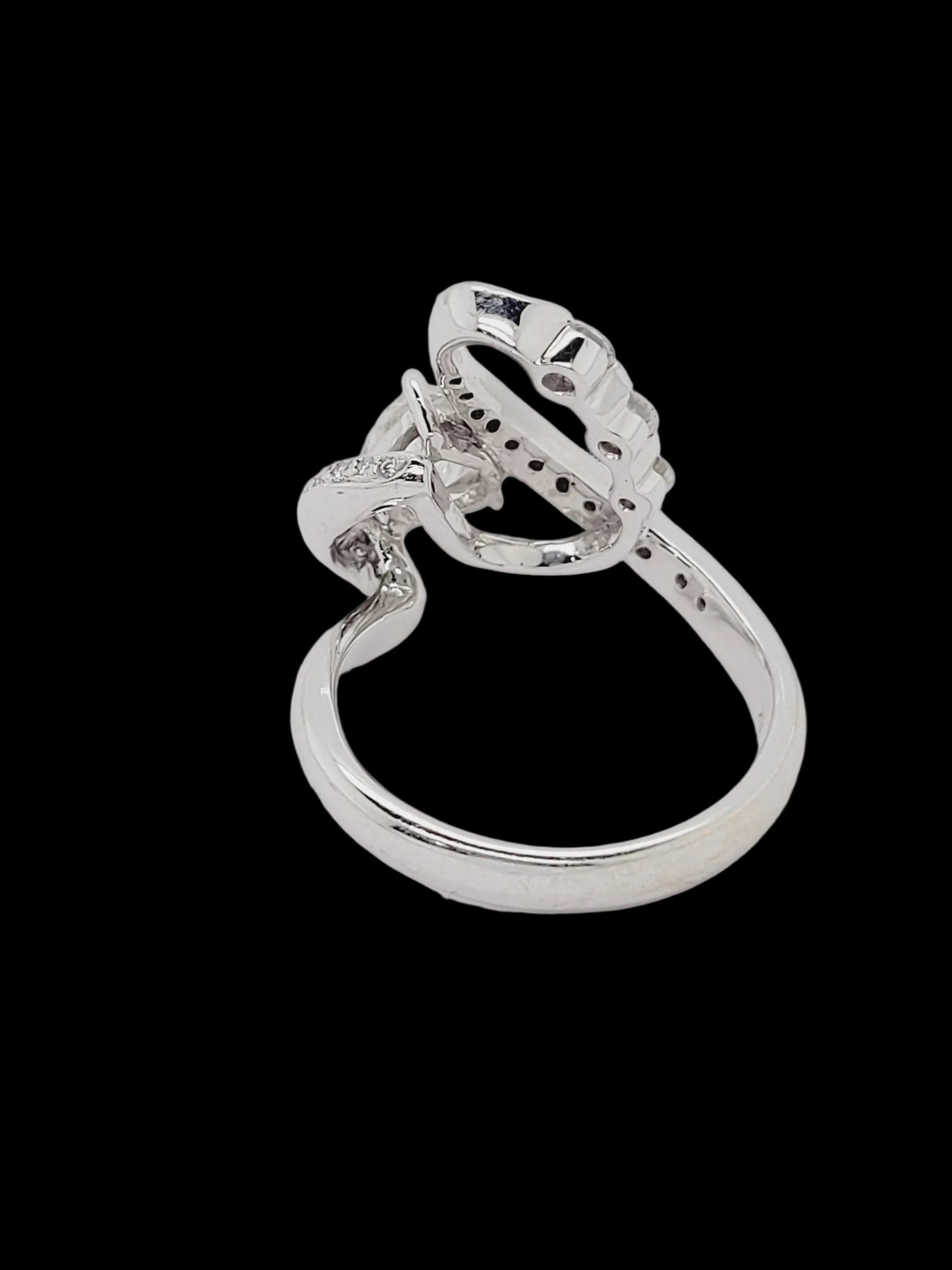 Heart-shaped diamond ribbon ring sku 8703