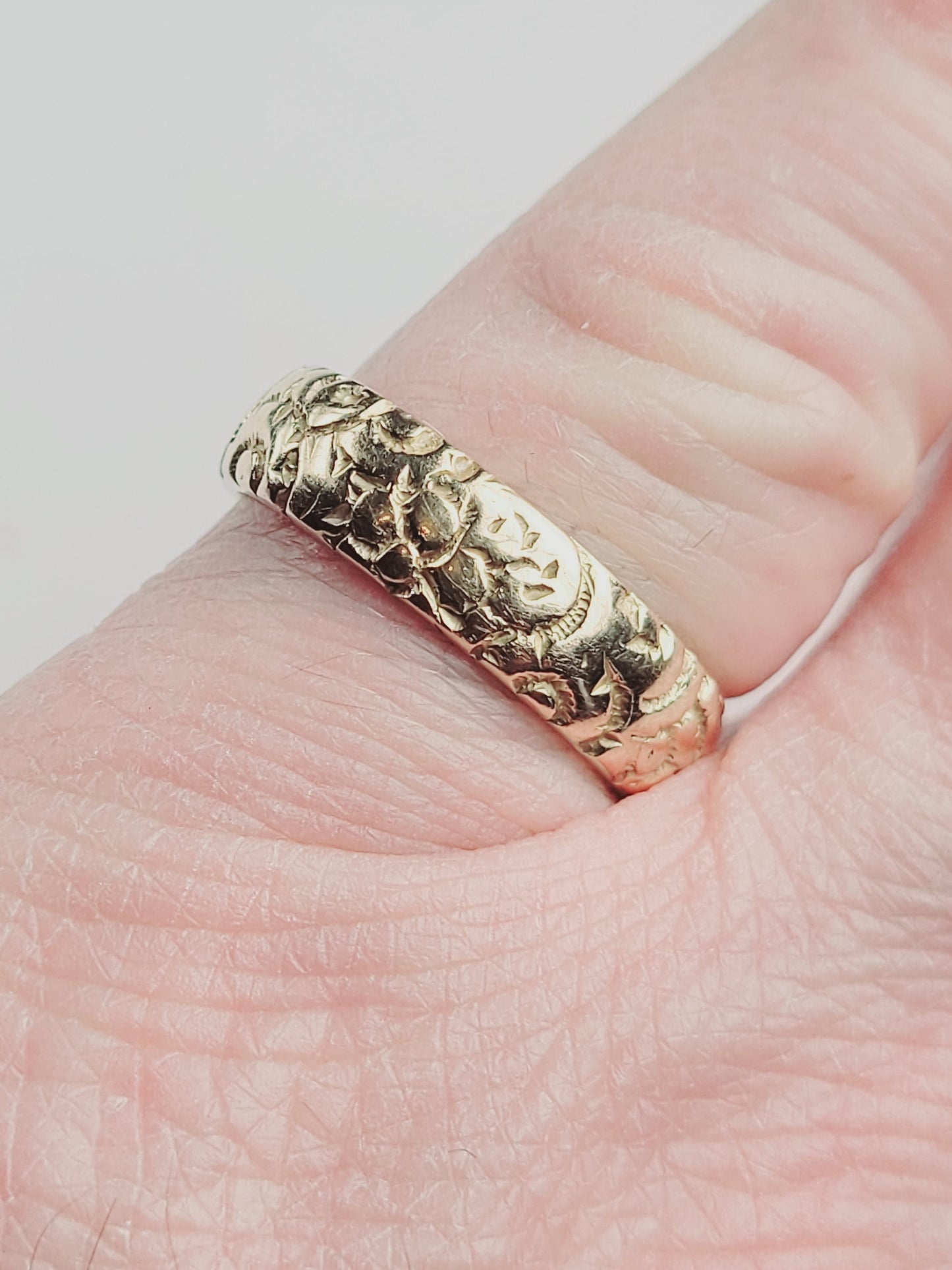 Antique engraved 18ct yellow gold wedding ring sku