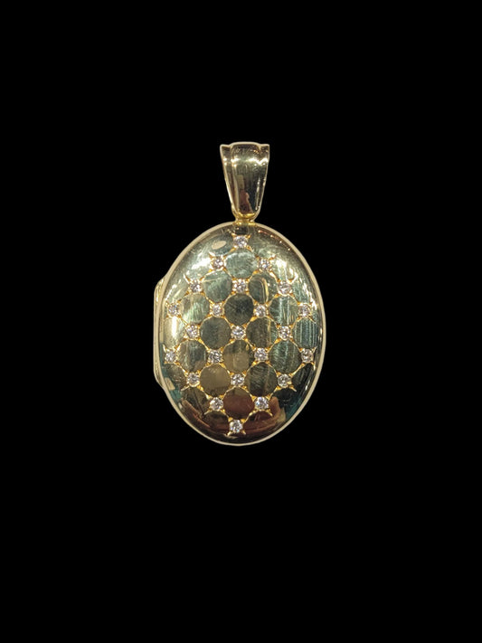 18ct gold and diamond locket sku 8718
