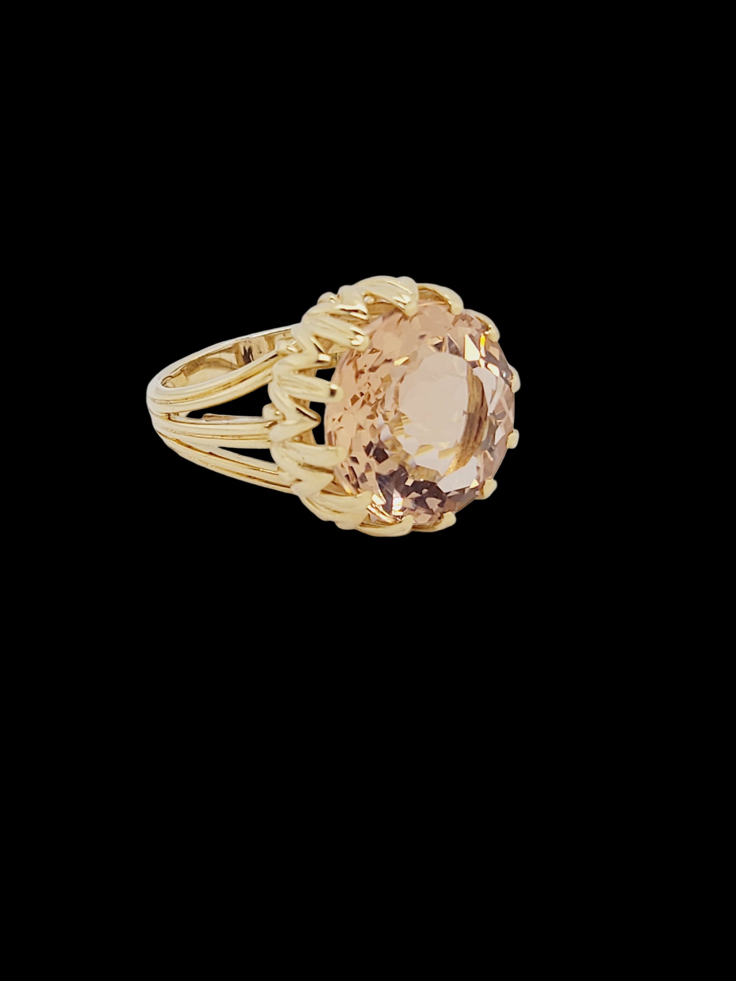 Vintage Tiffany Morganite dress ring
sku 8542