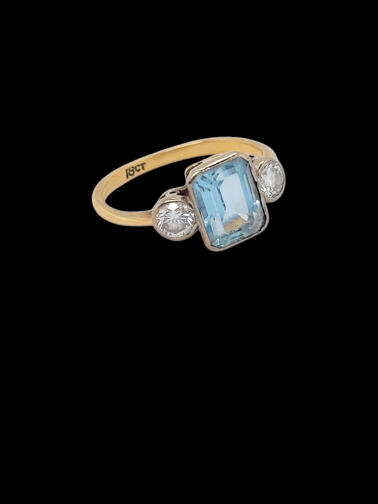 Aquamarine and diamond dress ring
SKU: 8041