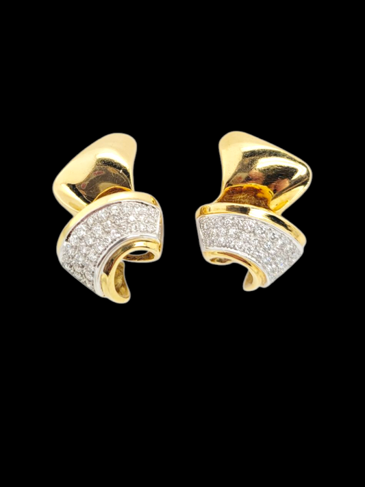 Cool vintage 18ct yellow gold and diamond earrings
SKU: 8031