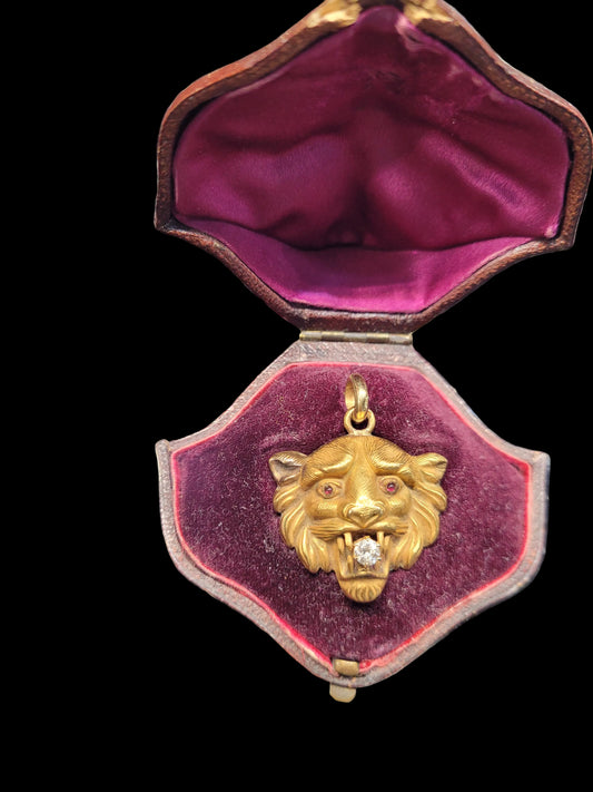 Antique lion 18c gold pendant sku 8758