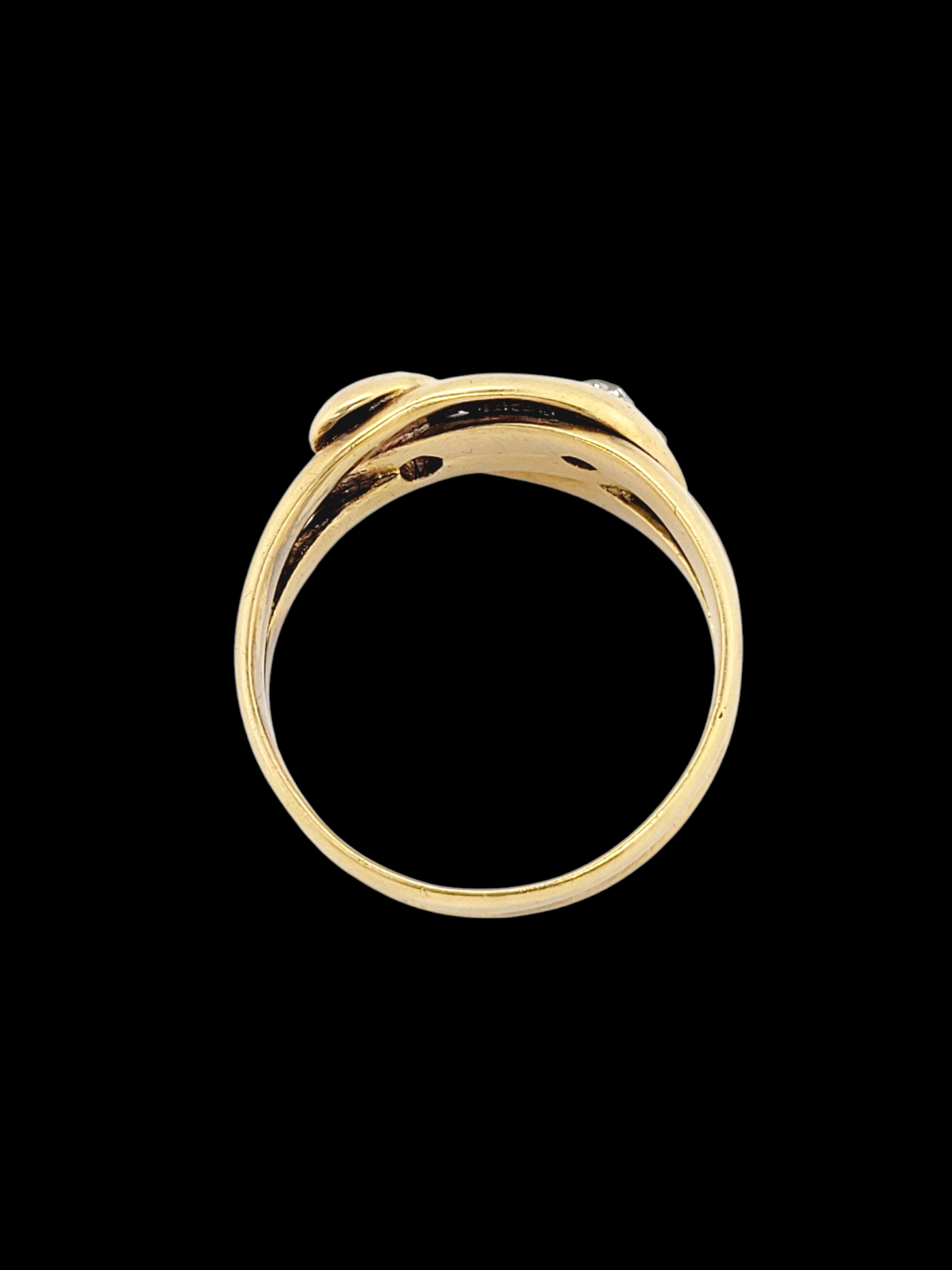 Superb double snake ring ideal for larger finger size
SKU: 8108