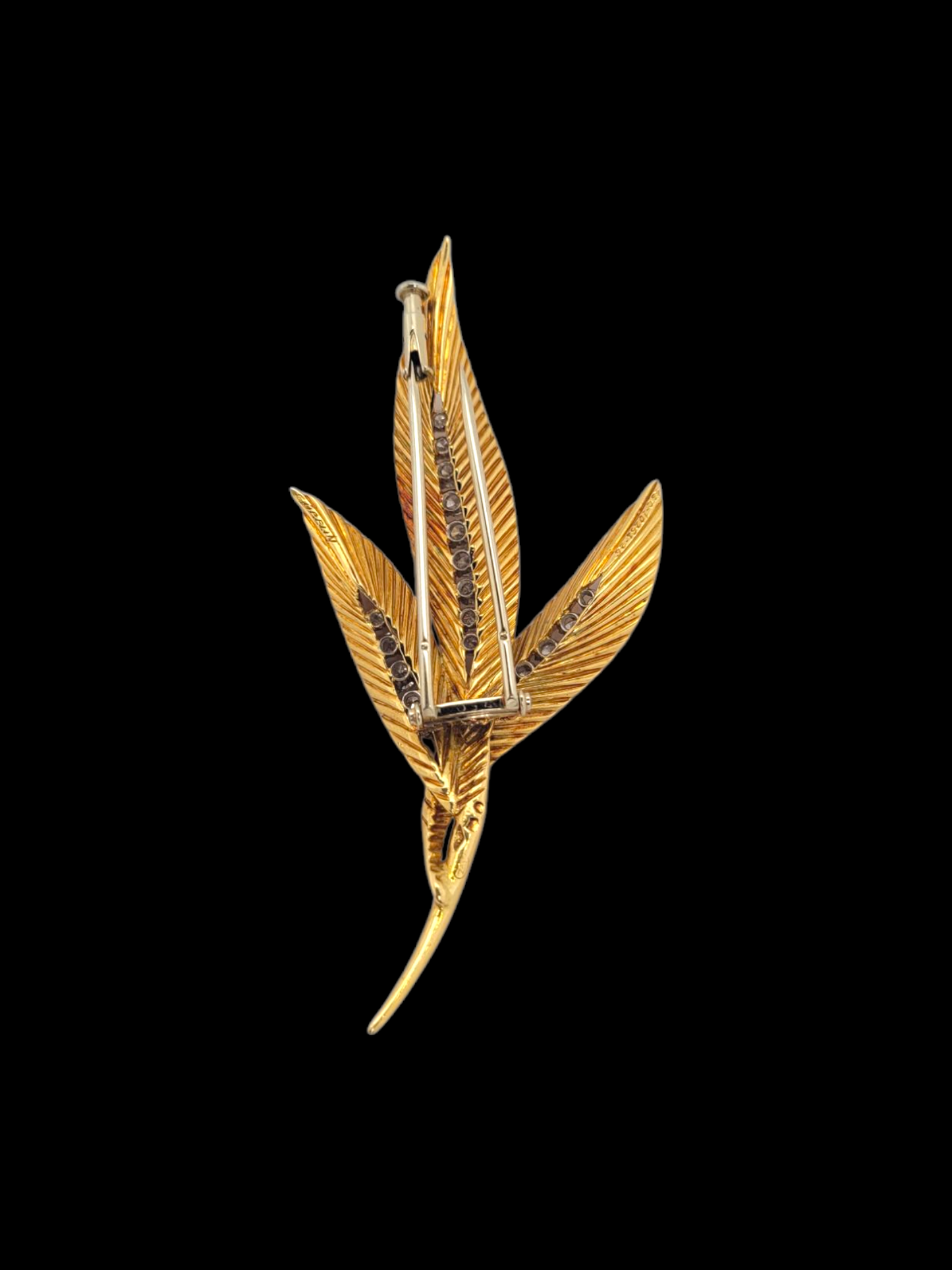 Gubelin 1960's 18ct gold and diamond leaf brooch
SKU: 8037