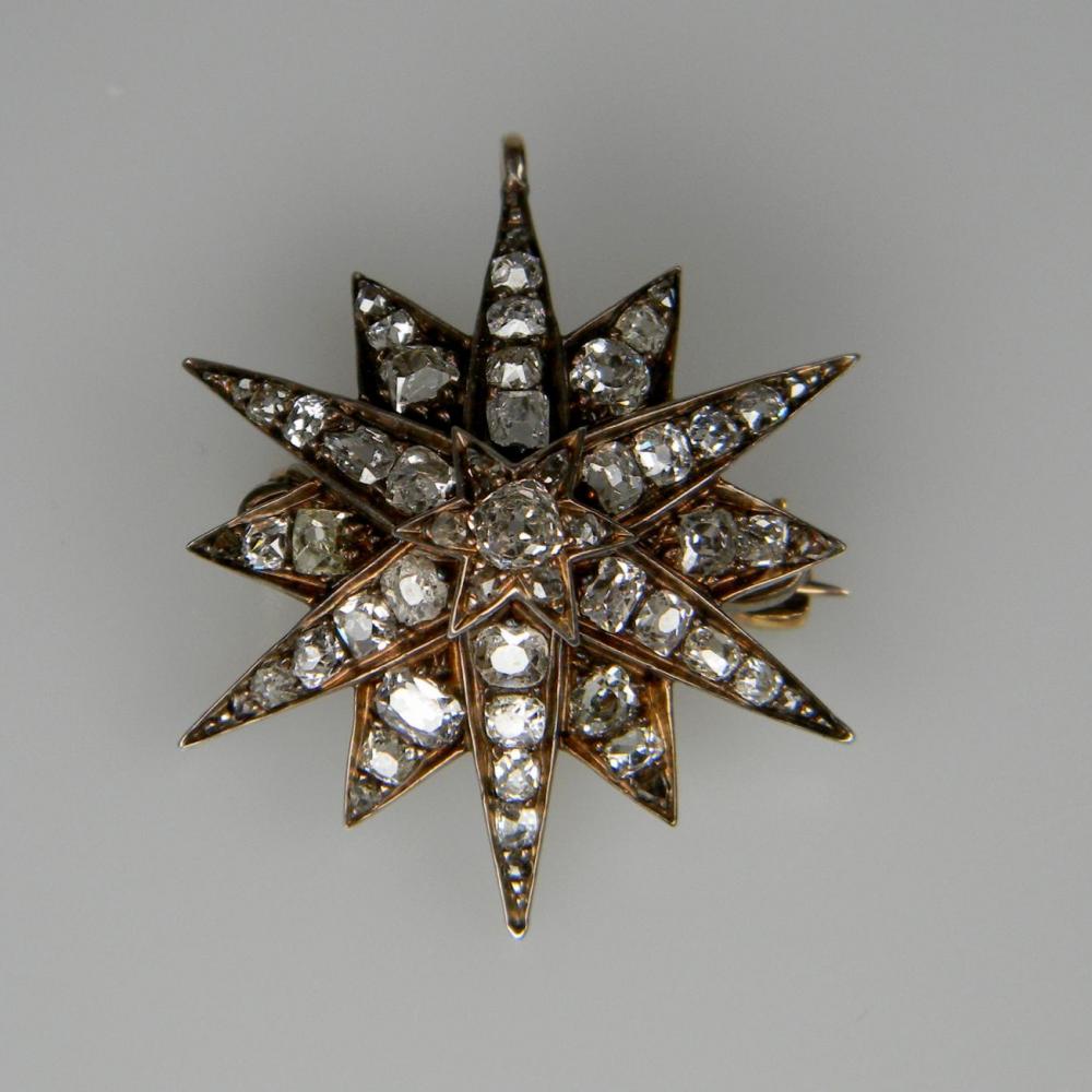 Star brooch store