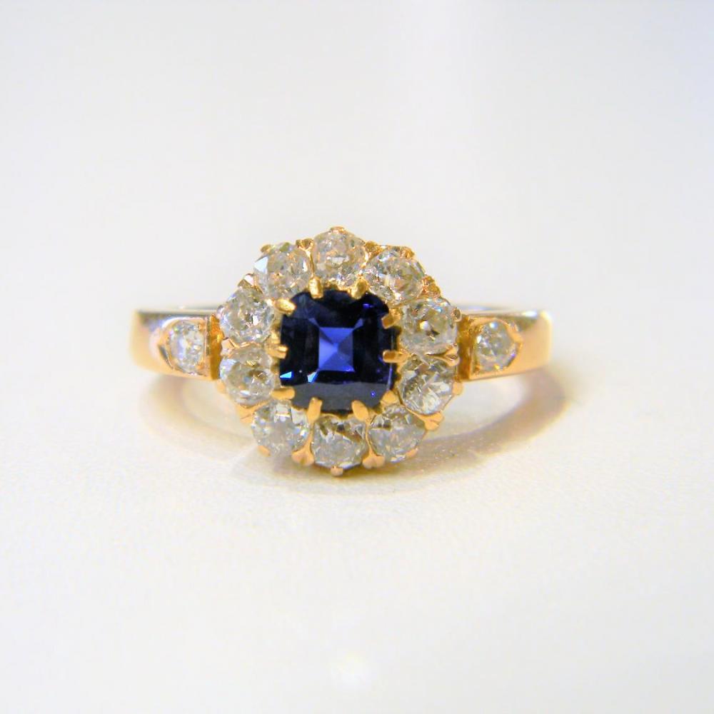 Gorgeous Sapphire and Diamond Cluster Ring | DB Gems