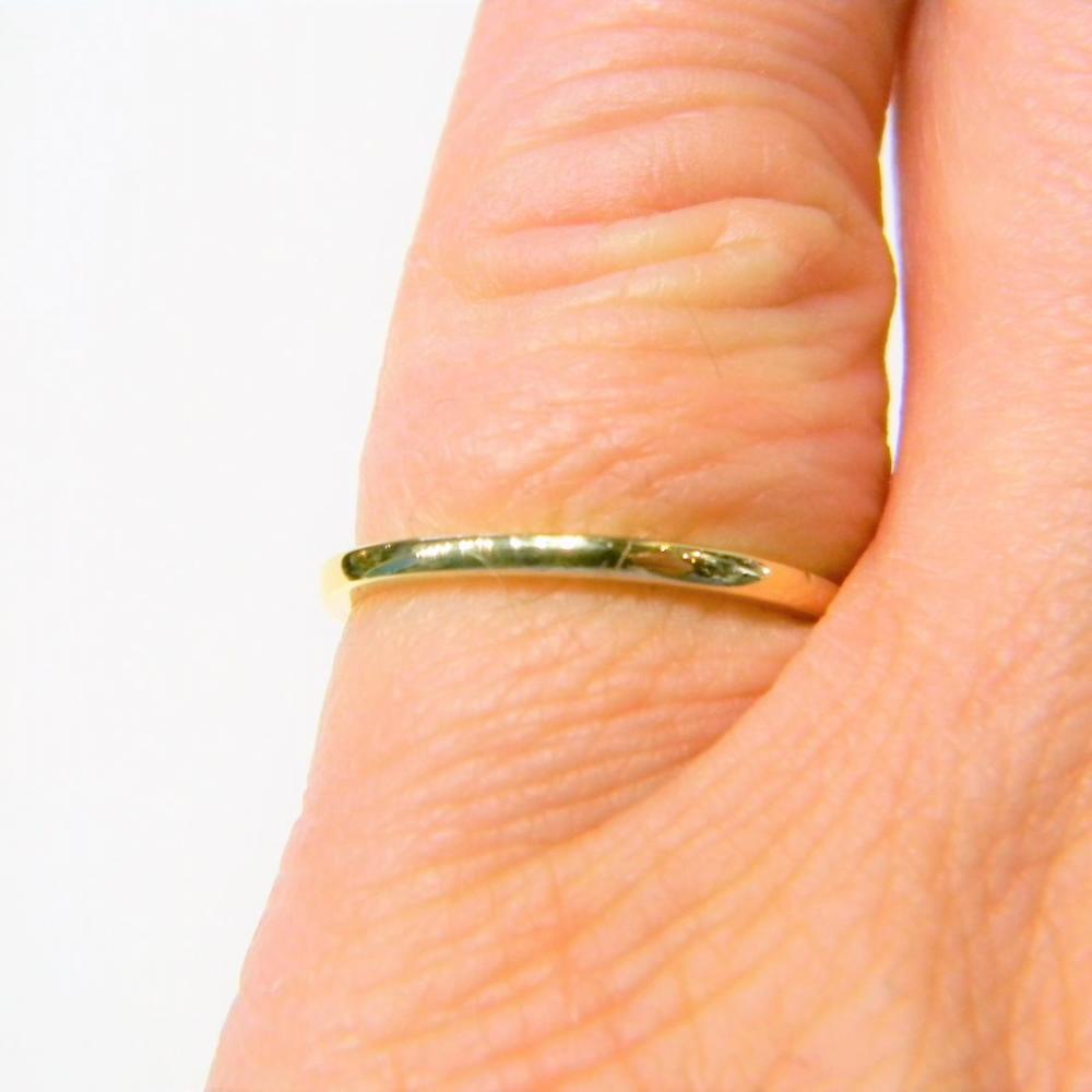 1.5mm 18ct Yellow Gold Wedding Ring DB Gems