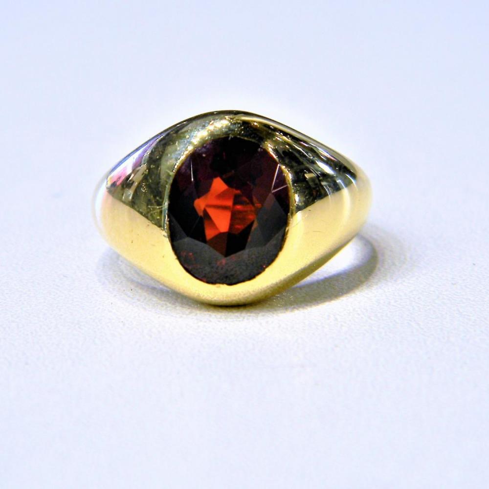 Mens gold cheap garnet signet rings