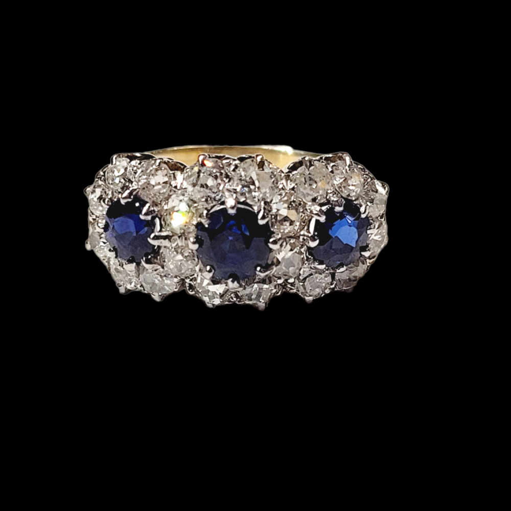 Triple discount cluster ring